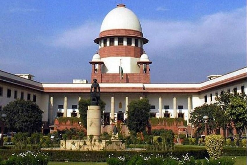 SC Restrains Centre From Deporting Rohingyas Detained In Jammu To Myanmar