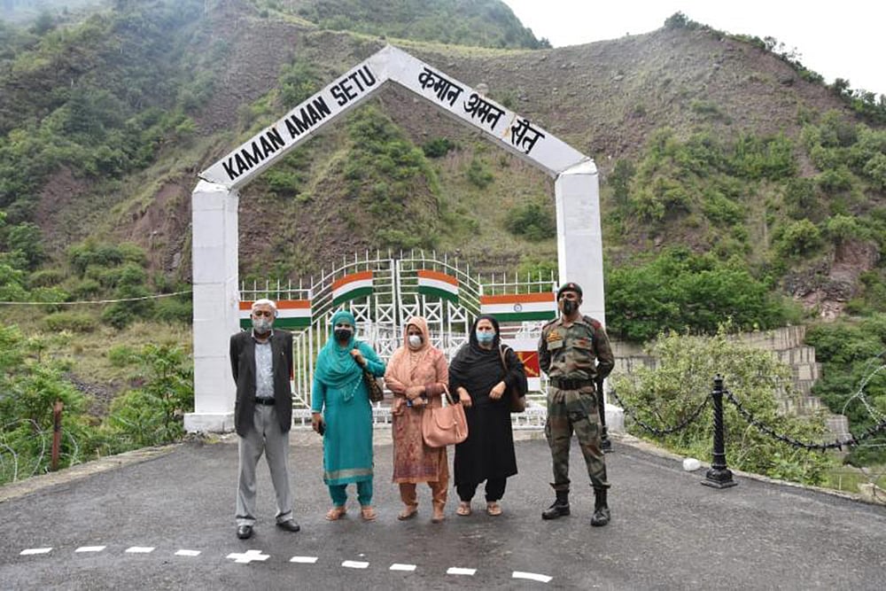 Army Opens Cafeteria At Kaman Post, Will It Lead To The Opening Of Cross-LOC Trade?