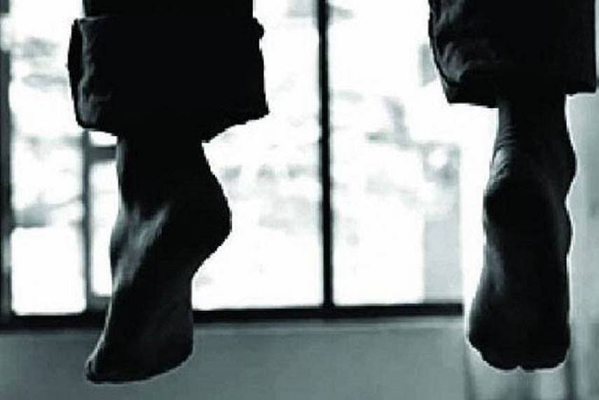 Young Doctor Found Hanging At His Residence In Delhi's Malviya Nagar