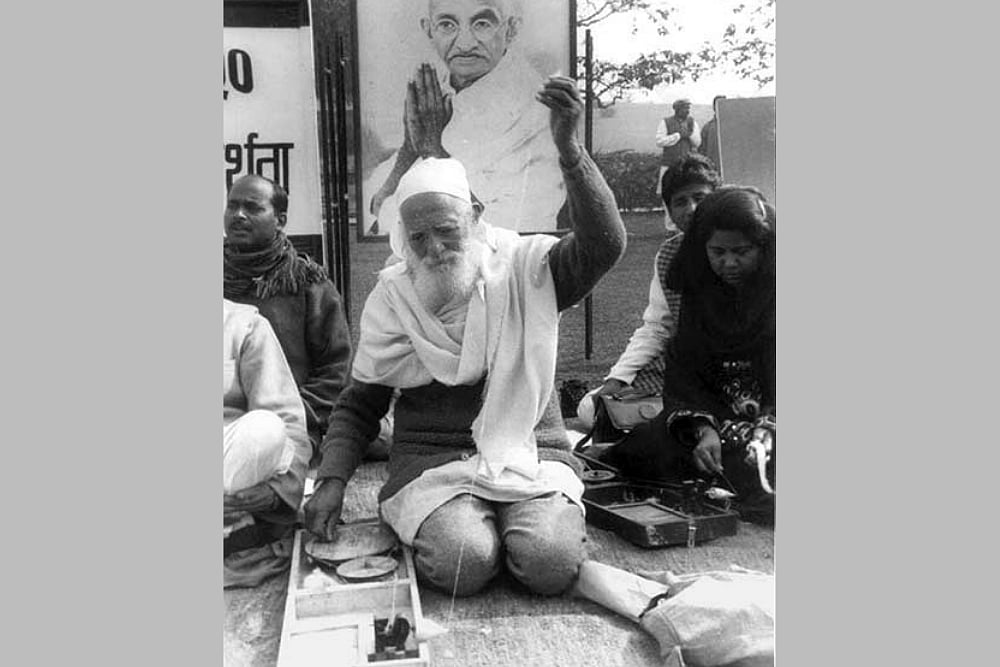 Do We Have The Right To Mourn The Demise Of Sunderlal Bahuguna?