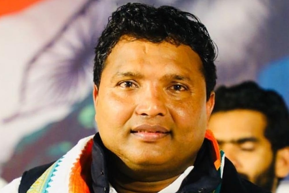 Youth Congress President Srinivas BV Steps Into Sonu Sood’s Shoes