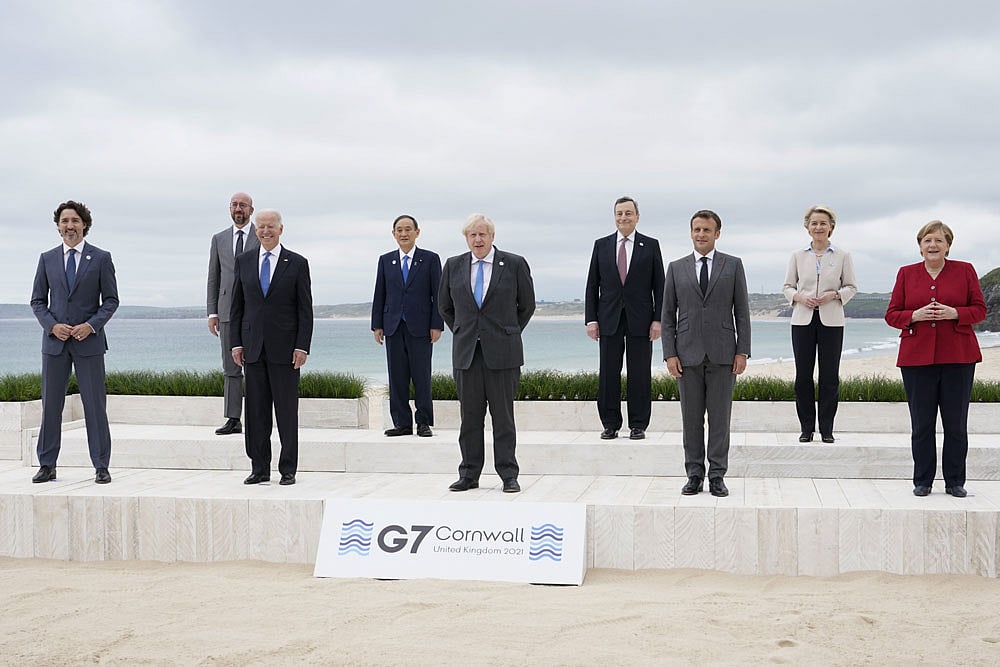 Tokyo Olympics: Japanese PM Yoshihide Suga Wins Support From G-7 For Hosting Games