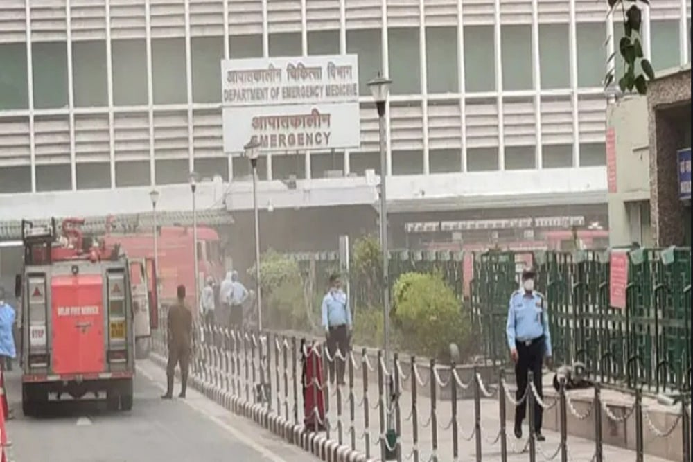 Watch: Minor Fire Breaks Out At AIIMS Hospital In Delhi, Fire Tenders Rushed To Spot