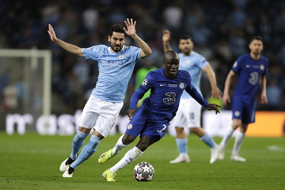 Kante (R) will ply his trade in the Saudi Pro League alongside the likes of Benzema and Ronaldo.