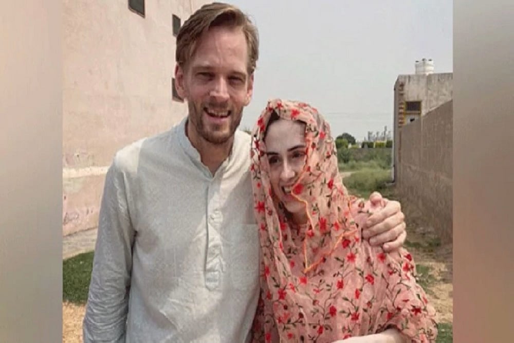 YouTuber Karl Rock's Wife Moves Delhi HC Challenging Centre's Decision Blacklisting Him