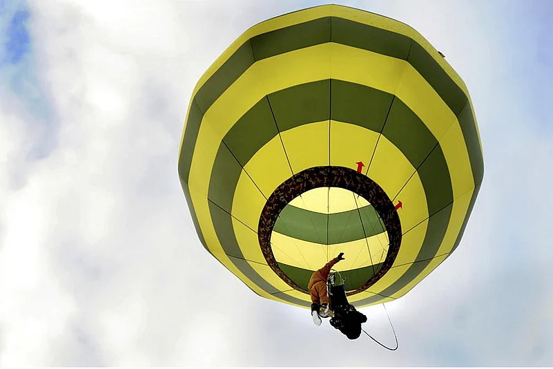 hot air balloon