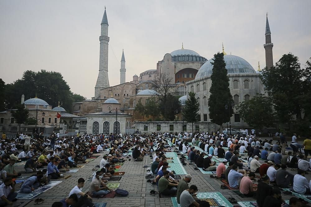 Muslims Mark Eid-Al-Adha Holiday In Shadow Of Pandemic