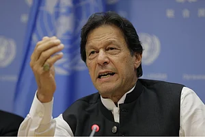 | Photo: AP : Jailed Pakistan Ex-PM Imran Khan Formally Applies To Be Next Chancellor Of Oxford University