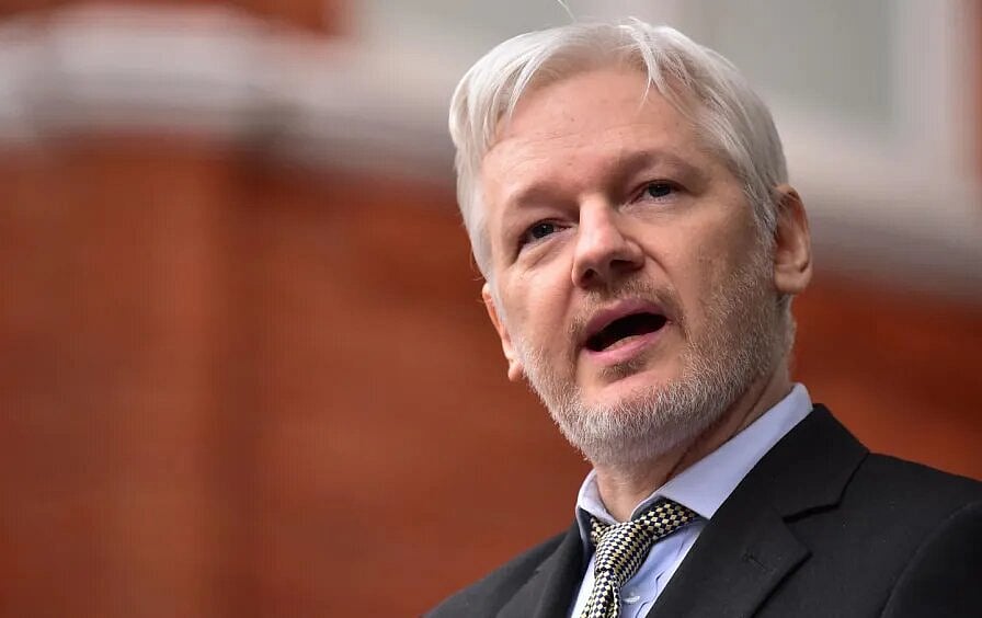 Ecuadorian Court Revokes Citizenship For Wikileaks Founder Julian Assange