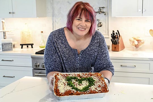 US NGO Distributes 100K Lasagnas To Help Feed Hungry Families Amid Pandemic