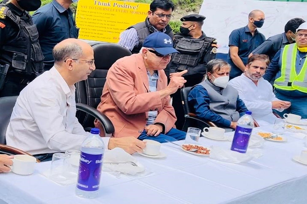 Farooq Abdullah Visits Under-Construction Zojila, Z-Morh Tunnel Projects, BJP Loses Sleep