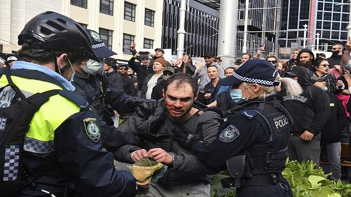 Hundreds Arrested, Fined During Australia Lockdown Protests