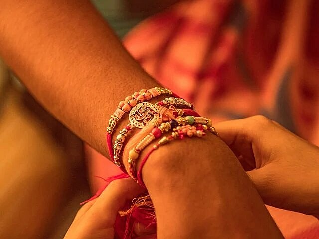 Children Honour 'Corona Warriors', Send Handmade Rakhis And Cards For Doctors And Nurses