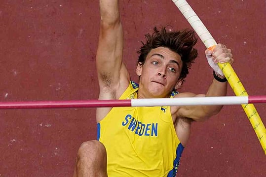 Tokyo Olympics: Armand Duplantis Wins Pole Vault Gold