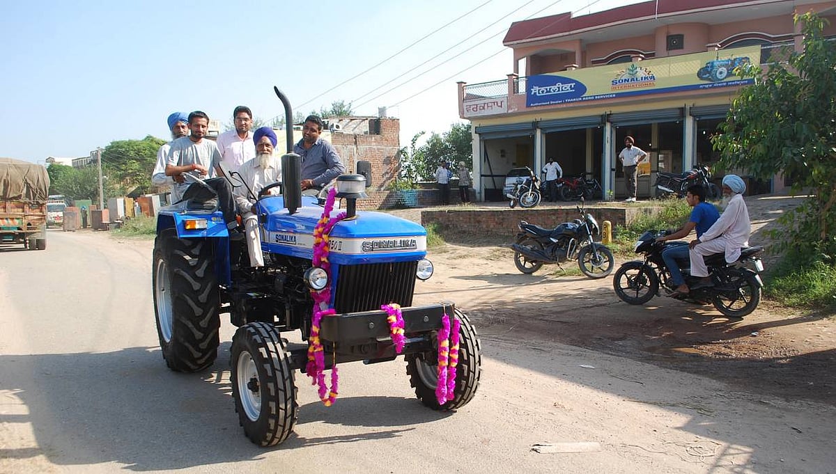 Domestic Tractor Sales in Aug 2021 Down 17%