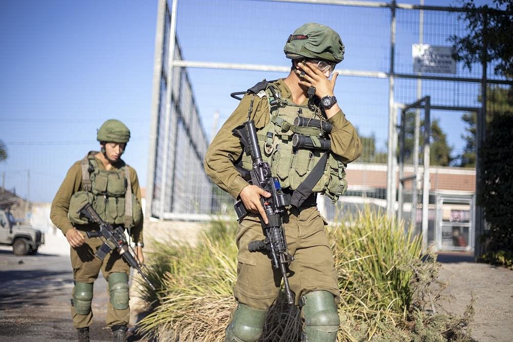 Israeli Army Arrests Last 2 Of 6 Palestinian Prison Escapees