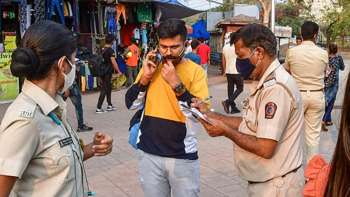 Ahead Of Ganesh Chaturthi, Mumbai Police Cracks Down On Covid Violators For Not Wearing Mask