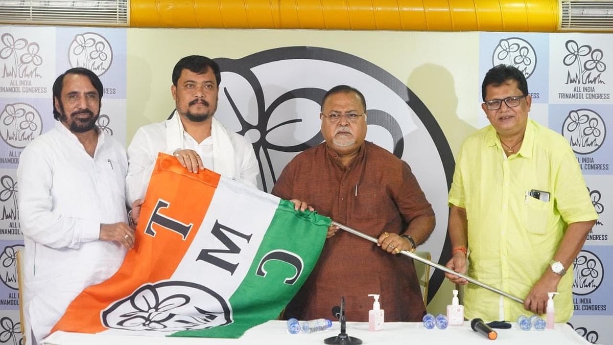 BJP MLA Soumen Roy Returns To TMC After Two Years Of Quitting, Apologises