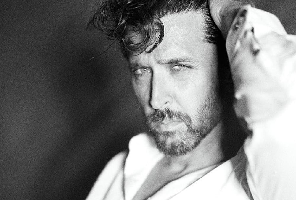 Hrithik Roshan Reveals His Look As Vedha, Fans Say 'Hottest Vedha Is Here'