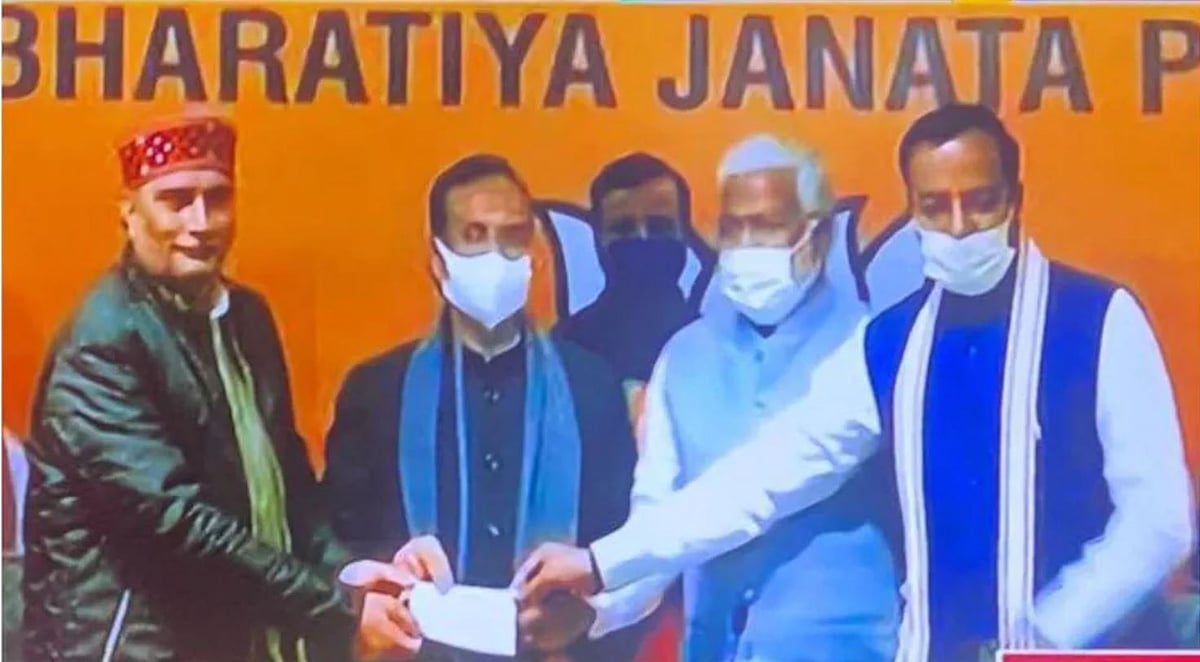 Congress, SP MLAs Join BJP Ahead Of UP Assembly Elections 2022