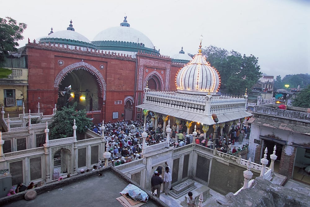 Love Story | An Affair With Divinity in Delhi