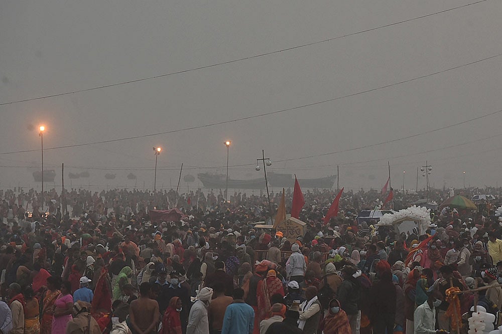 Over 3.5 Lakh Pilgrims Take Holy Dip At Gangasagar Mela On Makar Sankranti
