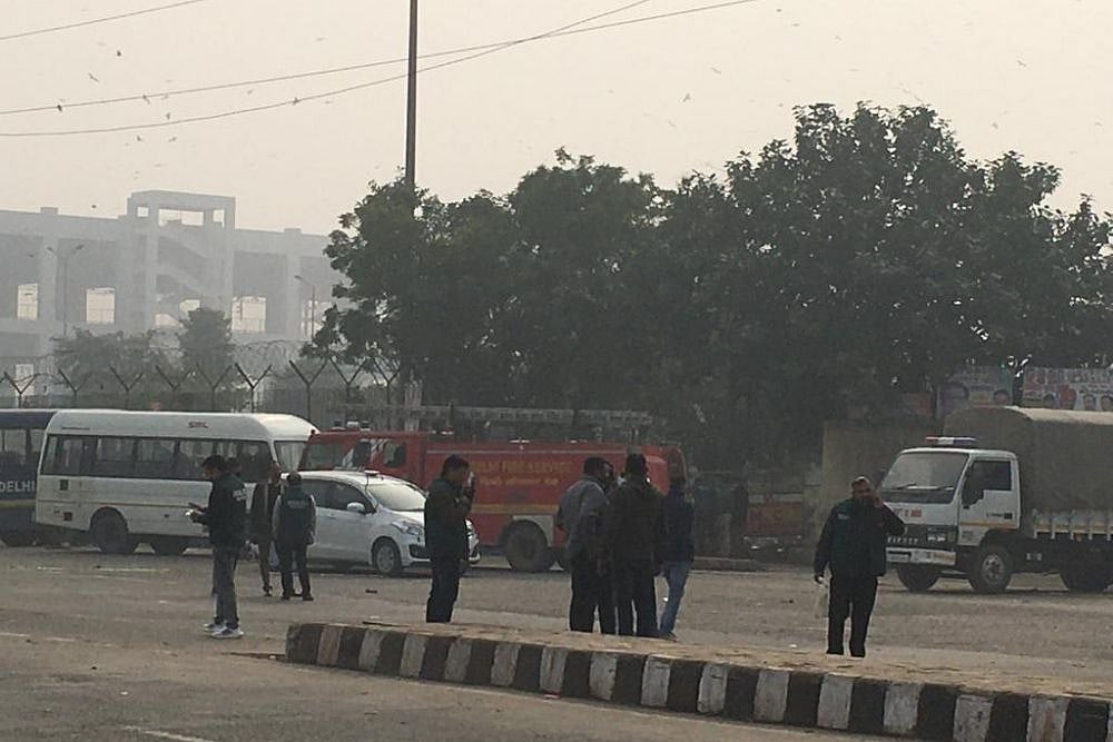 Bomb Found From Abandoned Bag in Delhi's Ghazipur Flower Market Ahead Of Republic Day