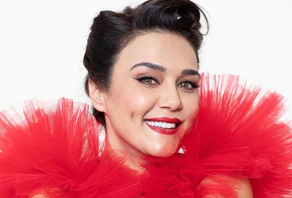 Preity Zinta Is All Smiles As She Gives 'Mommy Vibes'; See Picture