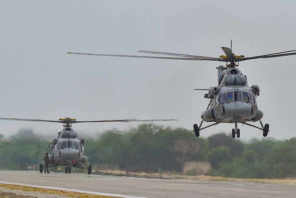 Army chopper rescues two stranded American women trekkers 