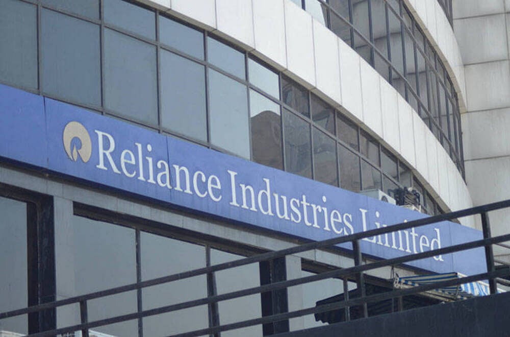 Moody's Assigns Baa2 Rating To Reliance's $5 Billion Bonds Issue