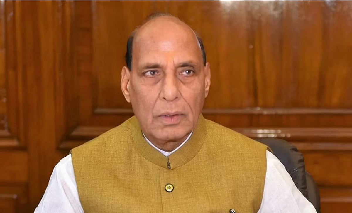 Defence Minister Rajnath Singh Appraises Investigation Of IAF Chopper Crash