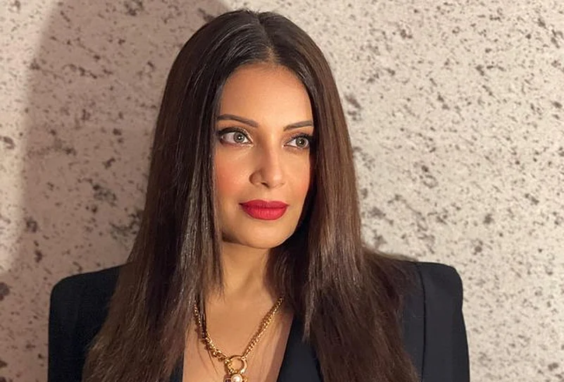Bipasha Basu To Pen Book On Life Journey, SelfDiscovery Bipasha Basu To Pen Book On Life Journey, SelfDiscovery