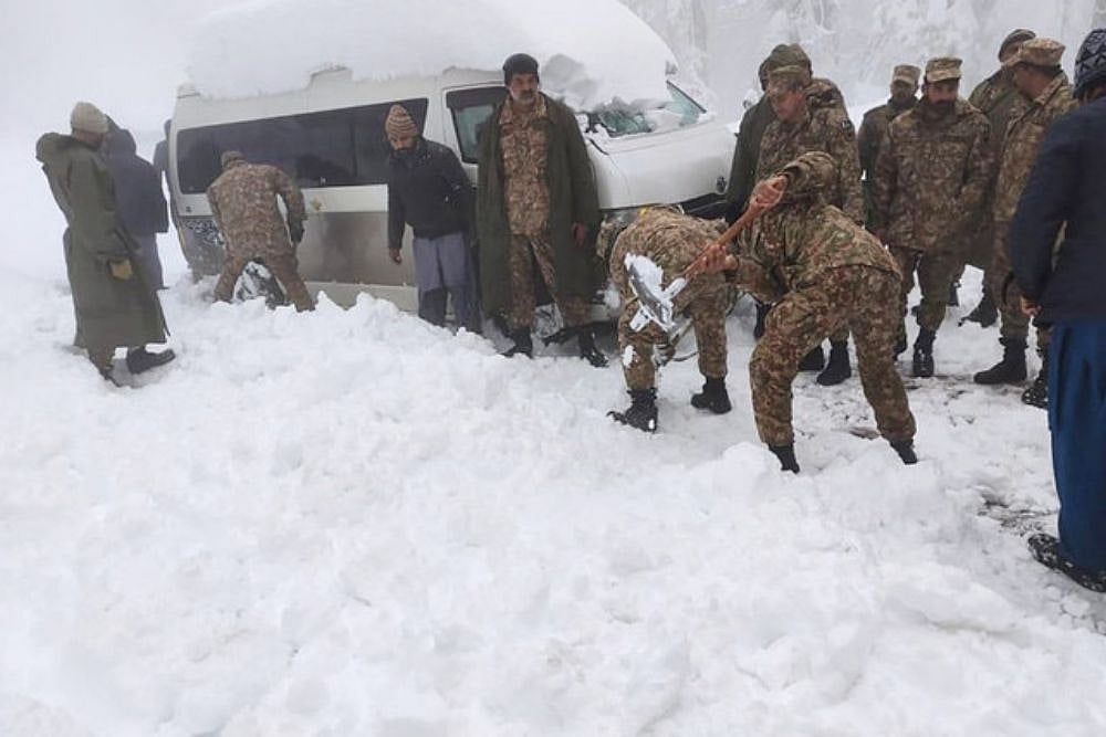 22 People Including Children Freeze To Death In Pakistan's Murree As Heavy Snowfall Traps Cars
