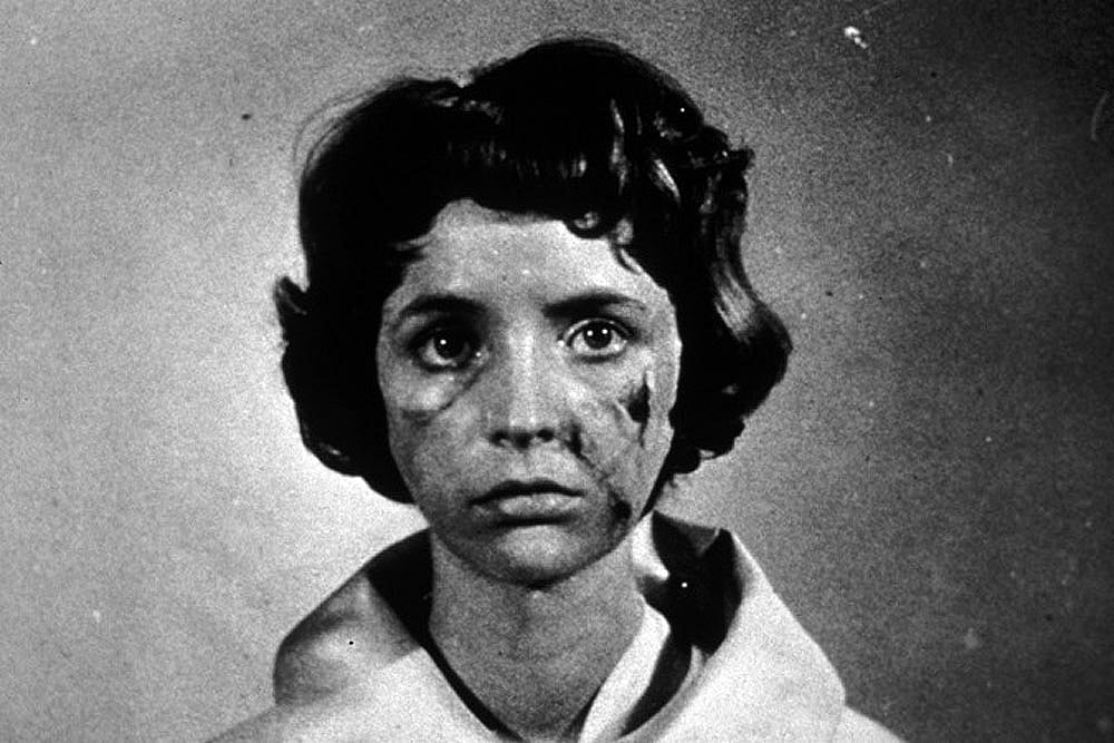 Eyes Without A Face (French)