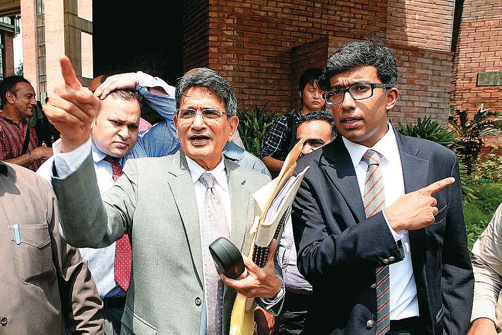 The Umpire Doesn’t Hold A Bat