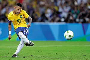 A Hurrah For No Complexo