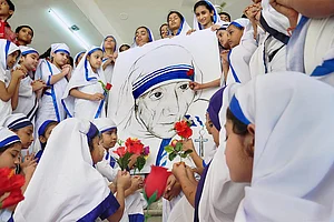 Stark White, With Lines