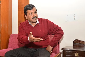 'Forget Surveys, AAP Will Get 100 Seats'