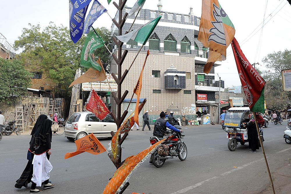 Modi-Yogi Bhakts Aplenty, But Jobs?