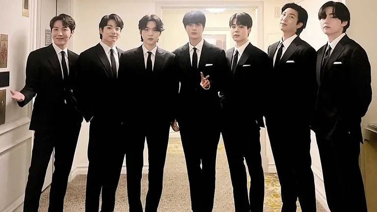 BTS Arirang concert Netflix dare - X