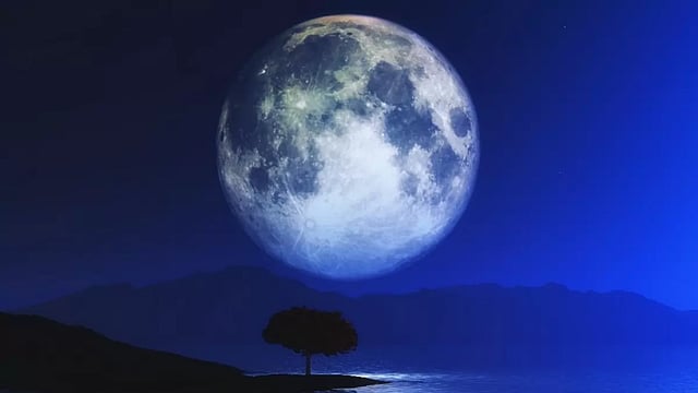 August's Rare Super Blue Moon Is to Rise This Week! Here's When to See It