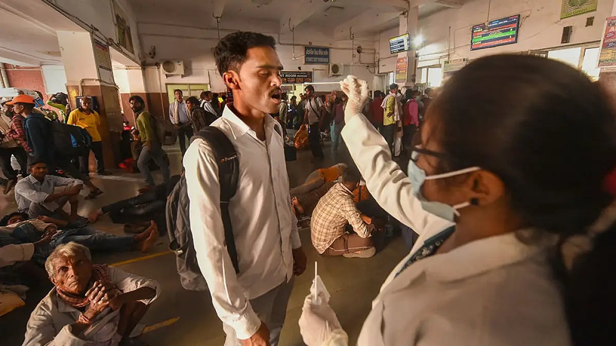 Delhi Logs 1,042 Fresh Covid-19 Cases, 2 Fatalities: Positivity Rate 4.64%