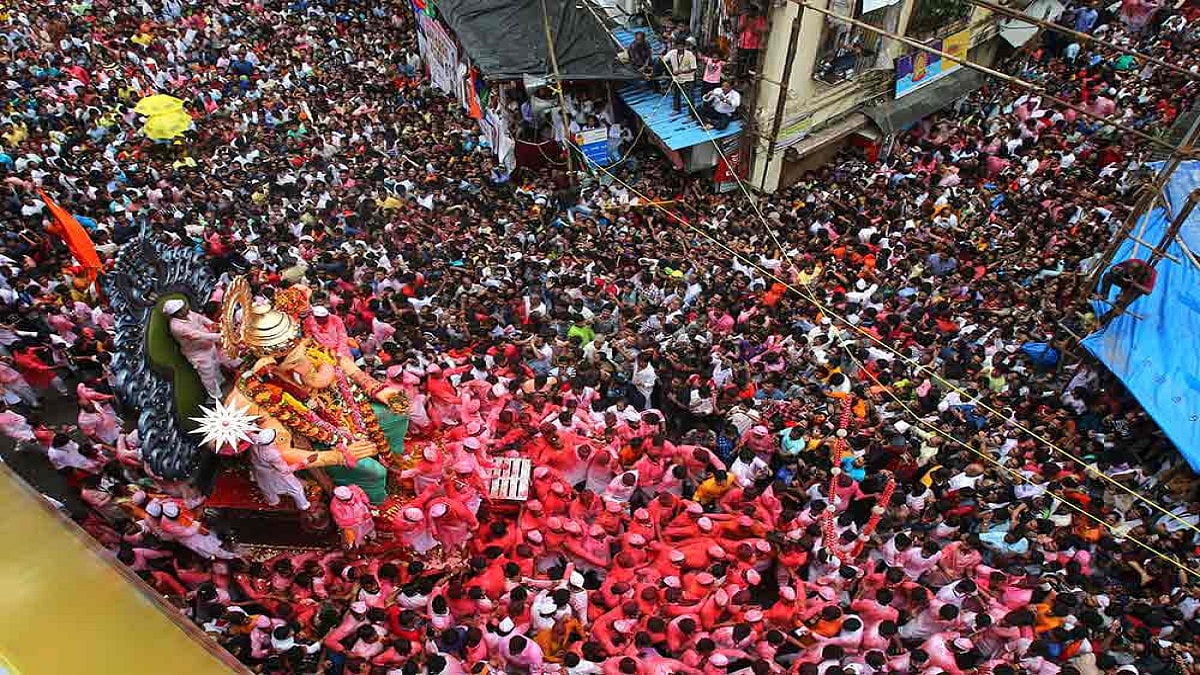Ganesh Visarjan 2019: Devotees Bid Adieu To Lord Ganesha On Anant Chaturdashi