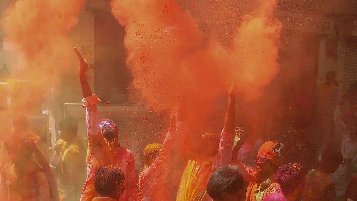 Holi 2022