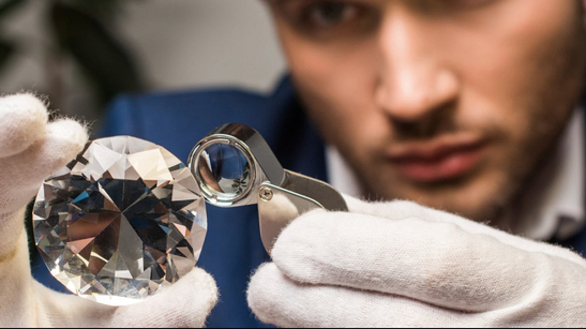 Mumbai: Four Held For Cheating Myanmar National Of Rubies Worth Rs 5 Cr