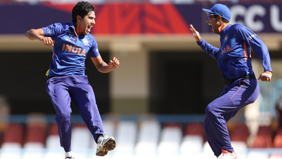 Raj Angad Bawa (L) celebrates one of his five wickets against England in ICC U-19 World Cup final.
