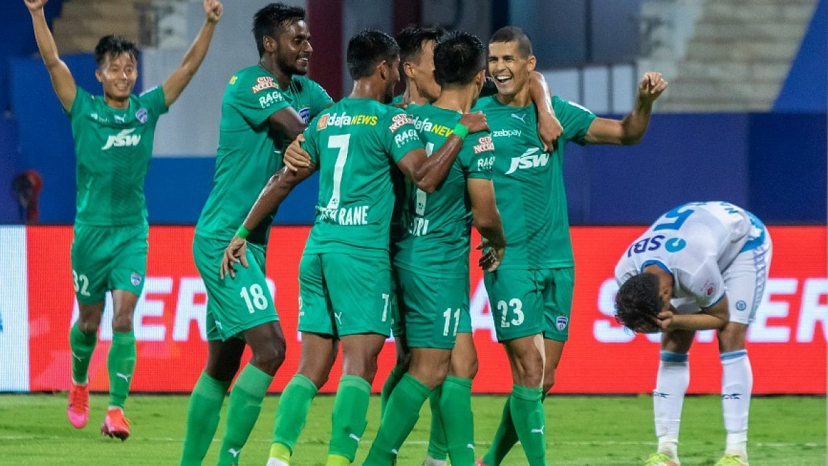 Bengaluru FC players celebrate one of their goals against Jamshedpur FC in ISL 2021-22.