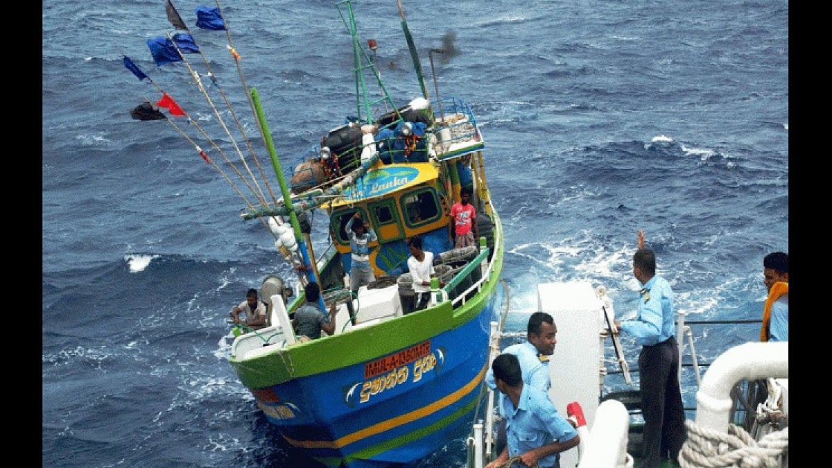 Sri Lanka Navy Arrests 12 Indian Fishermen