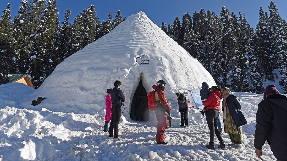 Worlds largest Igloo cafe in Gulmarg..