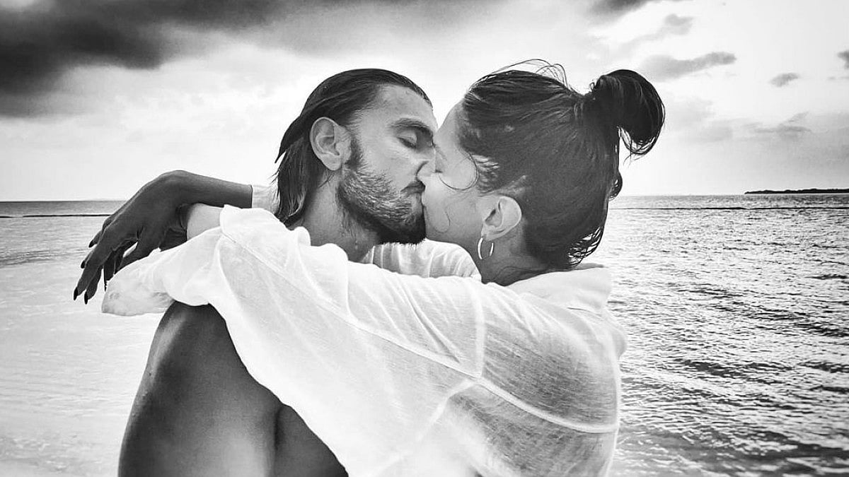 Actors Ranveer Singh and Deepika Padukone